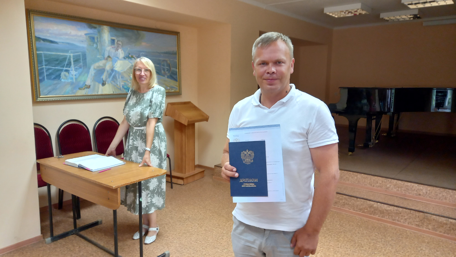 25 июля прошло вручение дипломов бакалавра выпускникам профиля «Изобразительное искусство».